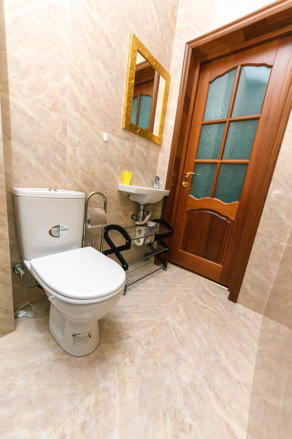 New Building Near Arena City Lesi Ukrainky 7A Kiev Luaran gambar
