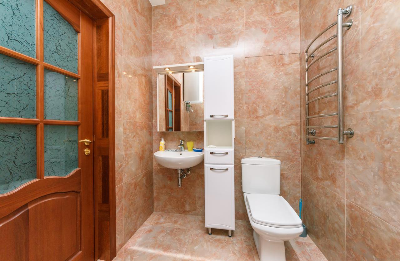 New Building Near Arena City Lesi Ukrainky 7A Kiev Luaran gambar
